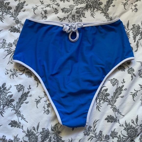 Aerie - High Rise Bikini Bottom - Picture 2 of 3